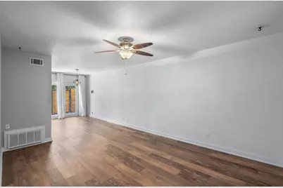 6211 Manor Road #107, Austin, TX 78723 - Photo 5