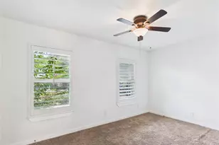 6211 Manor Rd, Austin, TX 78723 - Photo 17