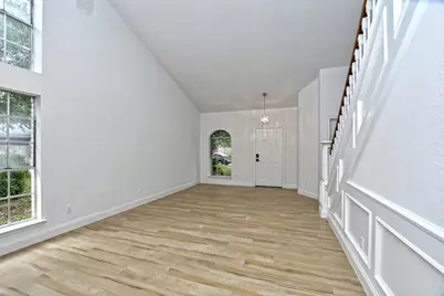17607 Klamath Falls Drive, Round Rock, TX 78681 - Photo 5