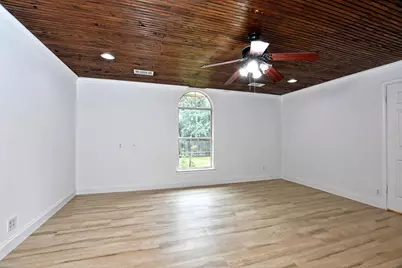 17607 Klamath Falls Drive, Round Rock, TX 78681 - Photo 11