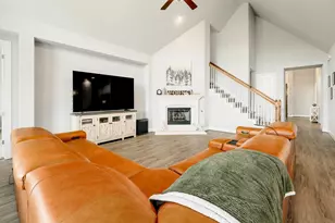 812 Anahuac Dr, Leander, TX 78641 - Photo 3