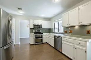 11936 Meadowfire Dr, Austin, TX 78758 - Photo 9