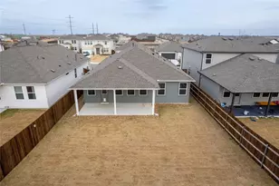 109 Stinchcomb Rd, Hutto, TX 78634 - Photo 11