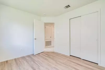 100 Easy Street, Hutto, TX 78634 - Photo 19