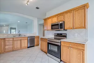 100 Easy St, Hutto, TX 78634 - Photo 7