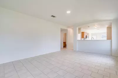 100 Easy Street, Hutto, TX 78634 - Photo 5