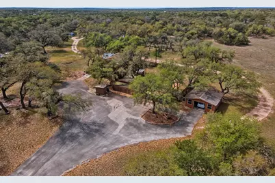 600 Misti Lane, Driftwood, TX 78619 - Photo 39