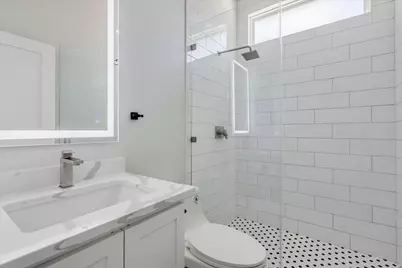 1215 Howard Street, Taylor, TX 76574 - Photo 19