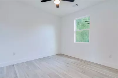 1215 Howard Street, Taylor, TX 76574 - Photo 31