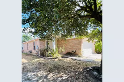 1901 Golden Sunrise Lane NW, Pflugerville, TX 78660 - Photo 3