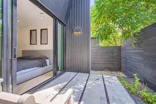 7525 Delafield Ln, Austin, TX 78752 - Photo 31