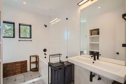 7525 Delafield Lane #A, Austin, TX 78752 - Photo 23