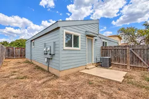 4413 Teri Rd, Austin, TX 78744 - Photo 23