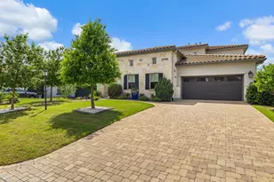 206 Majestic Arroyo Way, Lakeway, TX 78738 - Photo 9