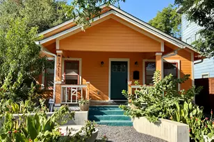 1211 E 2nd St, Austin, TX 78702 - Photo 11