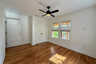 1211 E 2nd St, Austin, TX 78702 - Photo 21