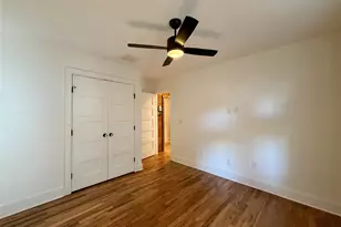 1211 E 2nd St, Austin, TX 78702 - Photo 23
