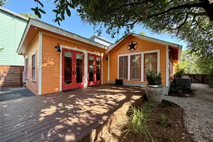 1211 E 2nd St, Austin, TX 78702 - Photo 3