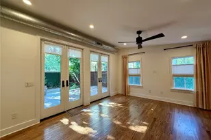 1211 E 2nd St, Austin, TX 78702 - Photo 31