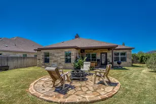 412 Jake Dr, Jarrell, TX 76537 - Photo 33
