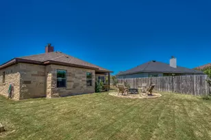 412 Jake Dr, Jarrell, TX 76537 - Photo 35