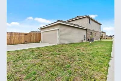 8201 Daisy Cutter Crossing, Georgetown, TX 78626 - Photo 21