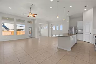 121 Fattoria Cv, Liberty Hill, TX 78642 - Photo 3