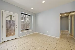 138 Wainscot Oak Wy, San Marcos, TX 78666 - Photo 5