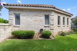 2 Jasperwood Ct, Austin, TX 78738 - Photo 33