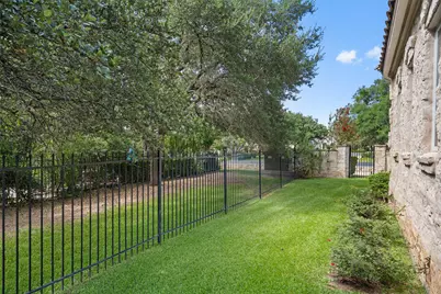 2 Jasperwood Court, Austin, TX 78738 - Photo 33