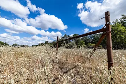 1350 Cattlemens Row, Lockhart, TX 78644 - Photo 17