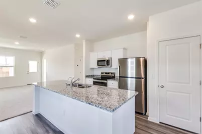 208 Wedemeyer Street, Taylor, TX 76574 - Photo 11