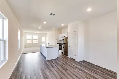 208 Wedemeyer Street, Taylor, TX 76574 - Photo 5