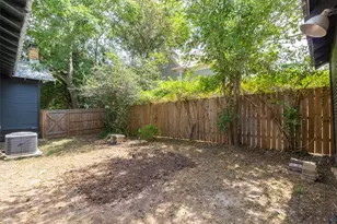 902 W Hopkins St, San Marcos, TX 78666 - Photo 33