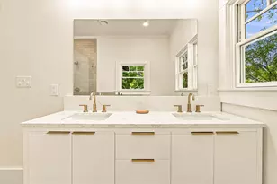 902 W Hopkins St, San Marcos, TX 78666 - Photo 21