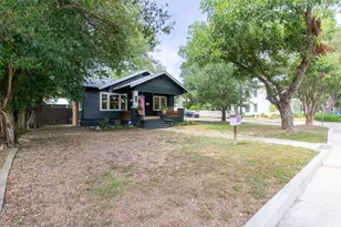 902 W Hopkins St, San Marcos, TX 78666 - Photo 3