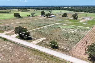 8200 Old Colony Line Rd, Dale, TX 78616 - Photo 1