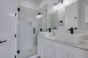 126 Lourdes Ct, Dripping Springs, TX 78620 - Photo 13