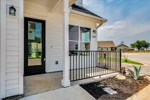 126 Lourdes Ct, Dripping Springs, TX 78620 - Photo 5