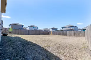 105 Colonel McNally Loop, Jarrell, TX 76537 - Photo 31