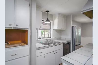 1605 Colonneh Street, Horseshoe Bay, TX 78657 - Photo 13