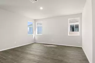 165 Daylily Dr, Elgin, TX 78621 - Photo 13