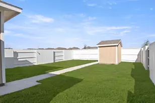 165 Daylily Dr, Elgin, TX 78621 - Photo 29