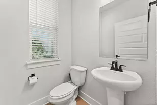 8512 McKamy Dr, Austin, TX 78744 - Photo 17