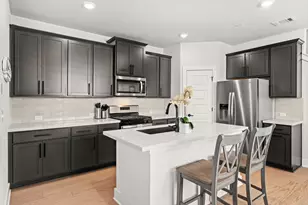 8512 McKamy Dr, Austin, TX 78744 - Photo 9