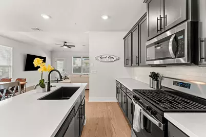 8512 McKamy Drive, Austin, TX 78744 - Photo 7