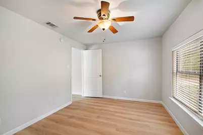 143 Old Piney Trail #B, Paige, TX 78659 - Photo 11