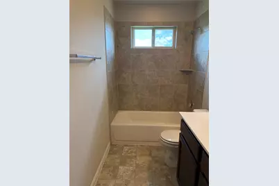 372 Eagle Brook Lane, Buda, TX 78610 - Photo 5