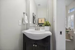 1609 Deloney St, Austin, TX 78721 - Photo 13
