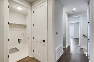 3905 Vantage Dr, Austin, TX 78731 - Photo 11